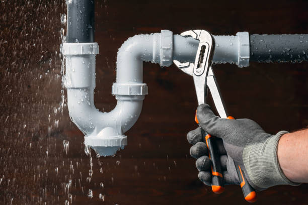 Professional Sewer Line Repair technician working in Moundridge, KS